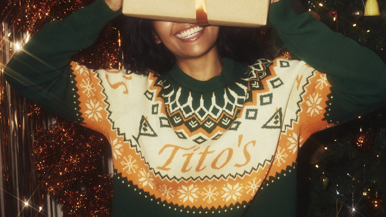 Holiday – Tito's Handmade Vodka, image size:1334x750